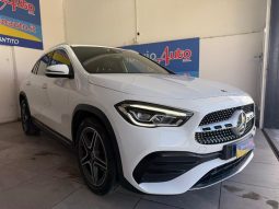 MERCEDES-BENZ GLA 180 pieno