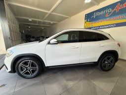 MERCEDES-BENZ GLA 180 pieno