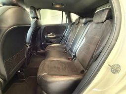 MERCEDES-BENZ GLA 180 pieno