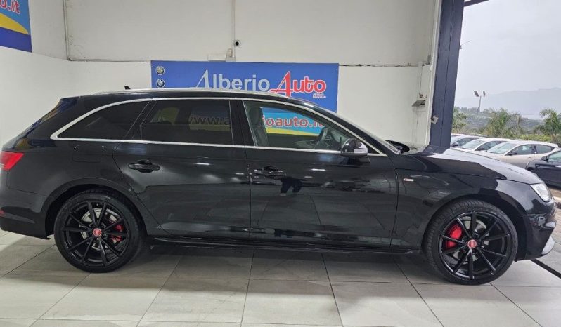 AUDI A4 pieno