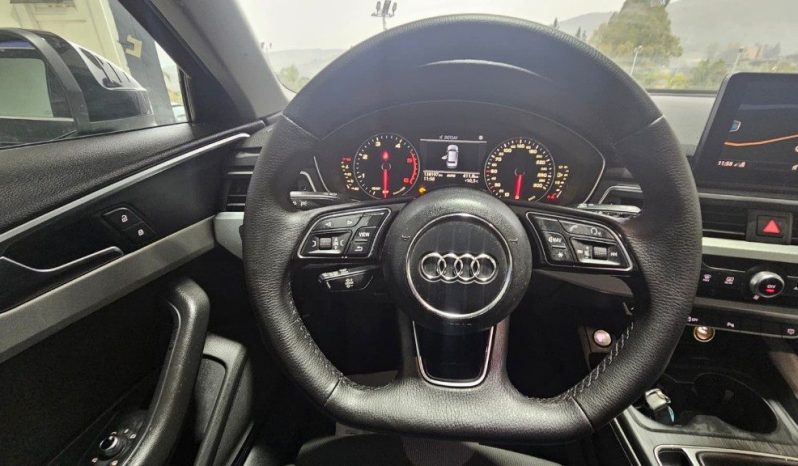 AUDI A4 pieno