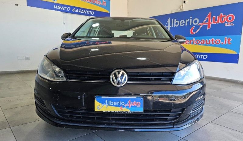 VOLKSWAGEN Golf pieno