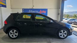 VOLKSWAGEN Golf pieno