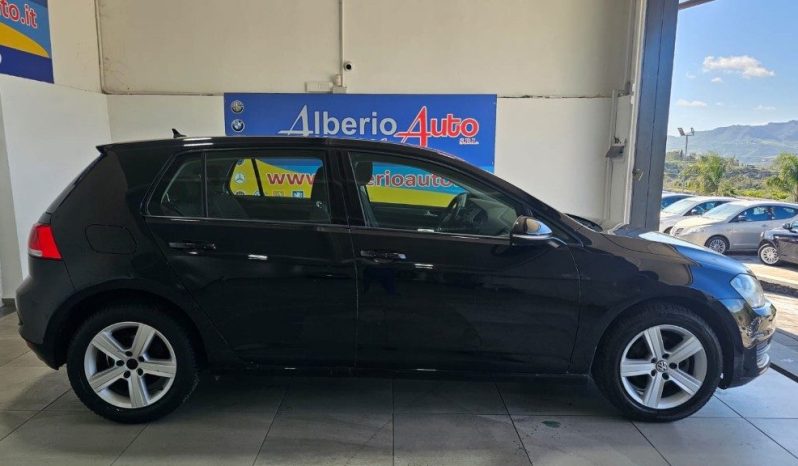 VOLKSWAGEN Golf pieno