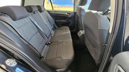 VOLKSWAGEN Golf pieno
