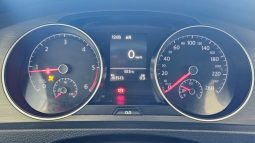 VOLKSWAGEN Golf pieno