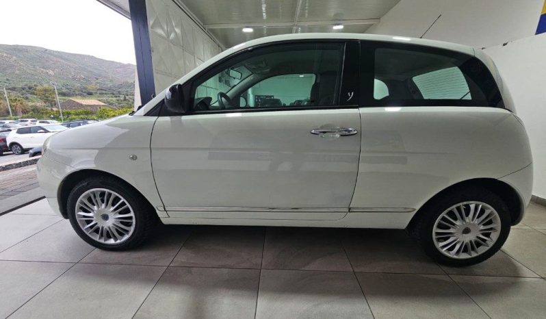 LANCIA Ypsilon pieno