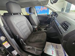 VOLKSWAGEN Tiguan pieno