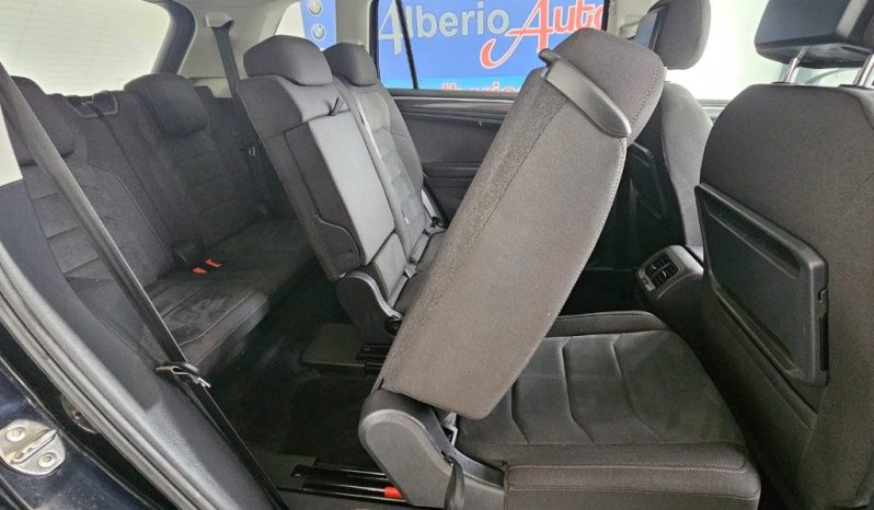 VOLKSWAGEN Tiguan pieno