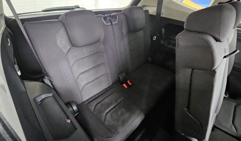 VOLKSWAGEN Tiguan pieno