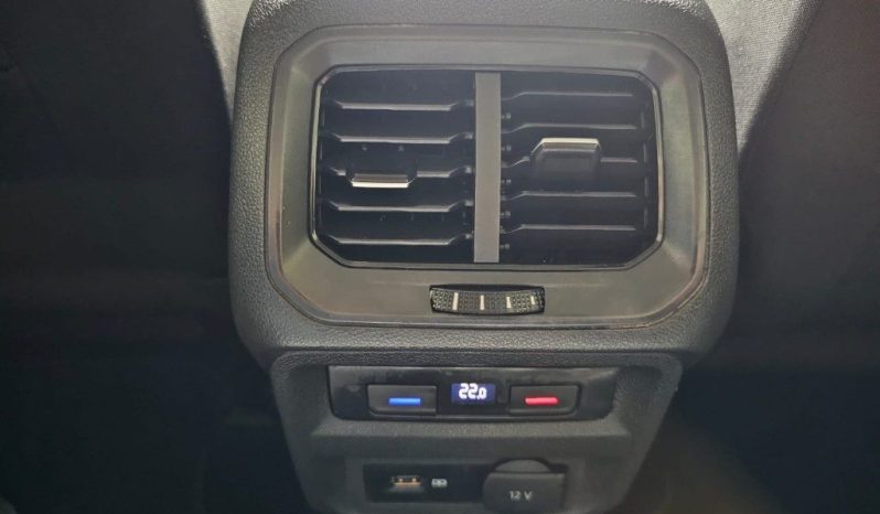 VOLKSWAGEN Tiguan pieno
