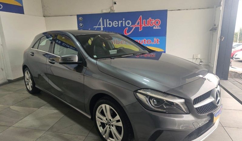 MERCEDES-BENZ A 180 pieno