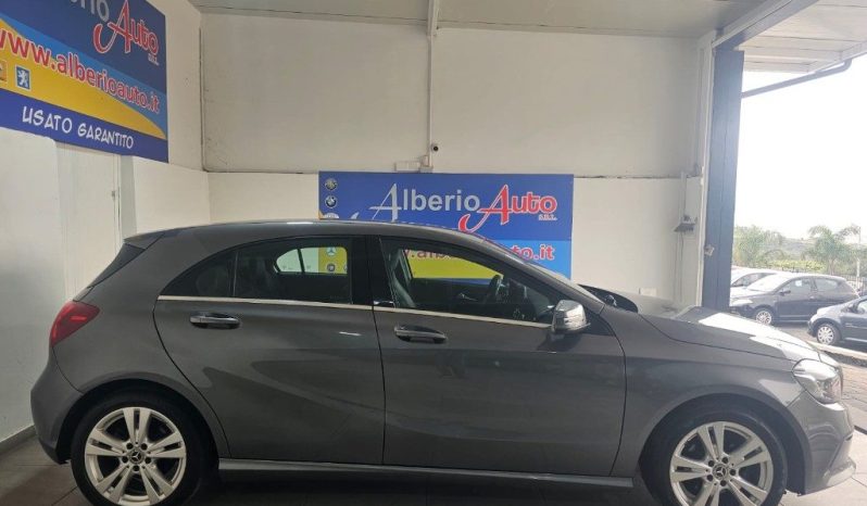 MERCEDES-BENZ A 180 pieno