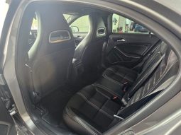 MERCEDES-BENZ A 180 pieno