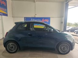 FIAT 500e pieno