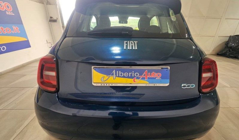 FIAT 500e pieno