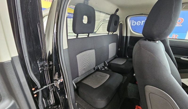 MITSUBISHI L200 pieno