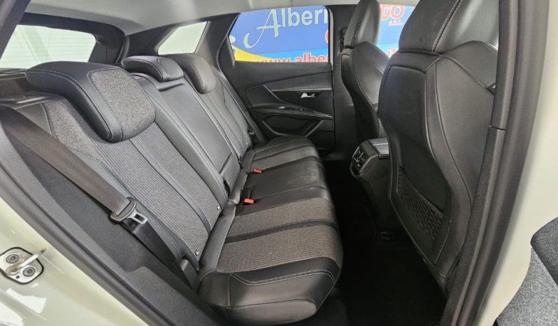 PEUGEOT 3008 pieno