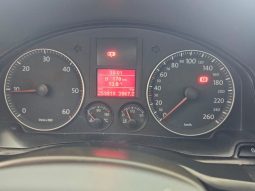 VOLKSWAGEN Golf pieno