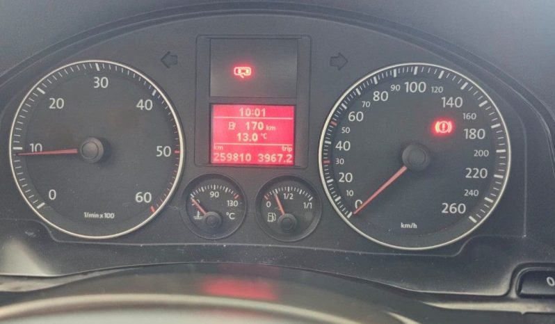 VOLKSWAGEN Golf pieno