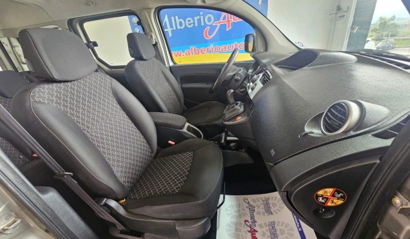 RENAULT Kangoo pieno