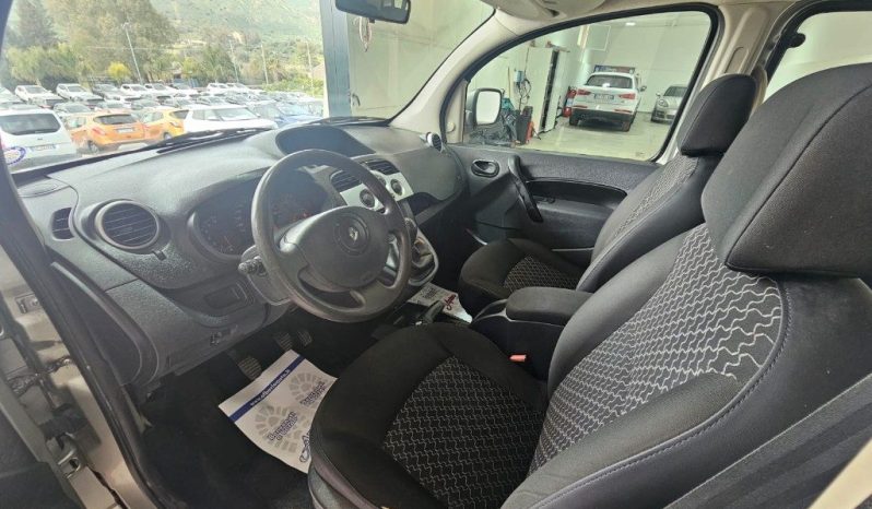RENAULT Kangoo pieno
