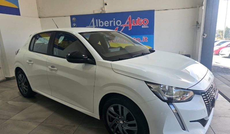 PEUGEOT 208 pieno
