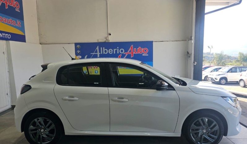 PEUGEOT 208 pieno