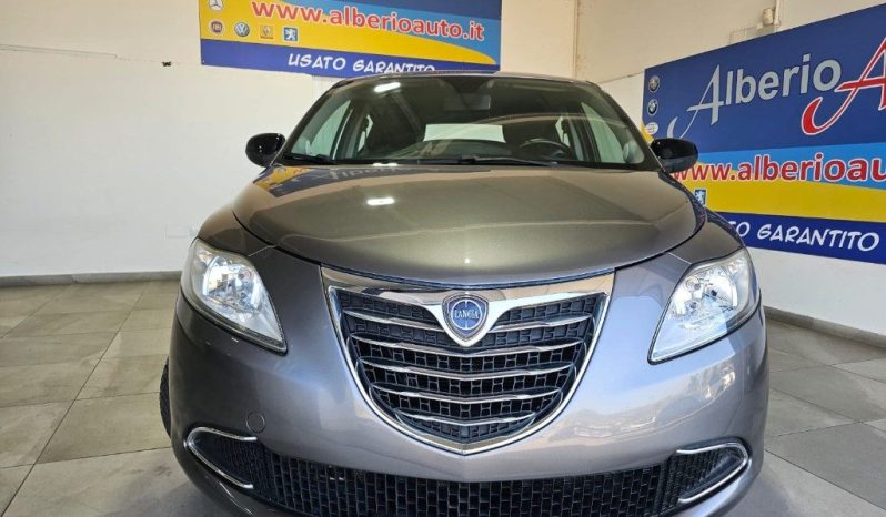 LANCIA Ypsilon pieno