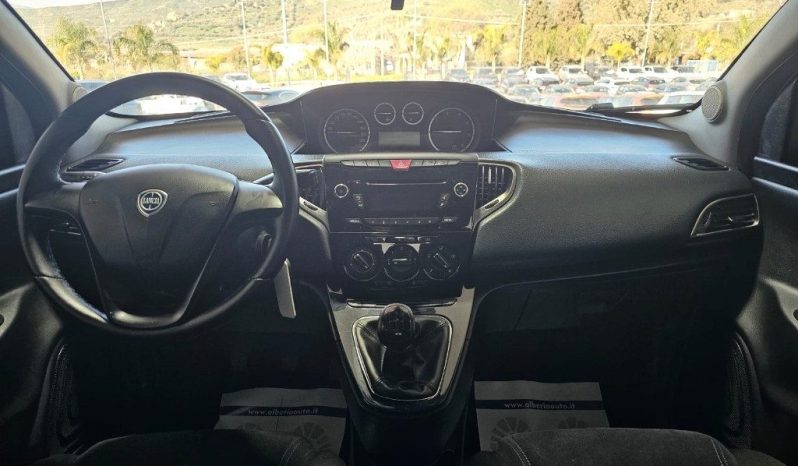 LANCIA Ypsilon pieno