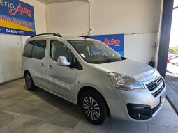 PEUGEOT Partner pieno