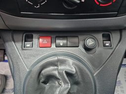 PEUGEOT Partner pieno