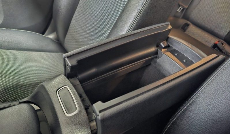 MERCEDES-BENZ GLA 200 pieno