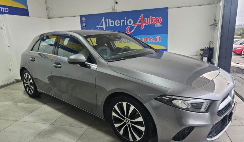 MERCEDES-BENZ A 180 pieno