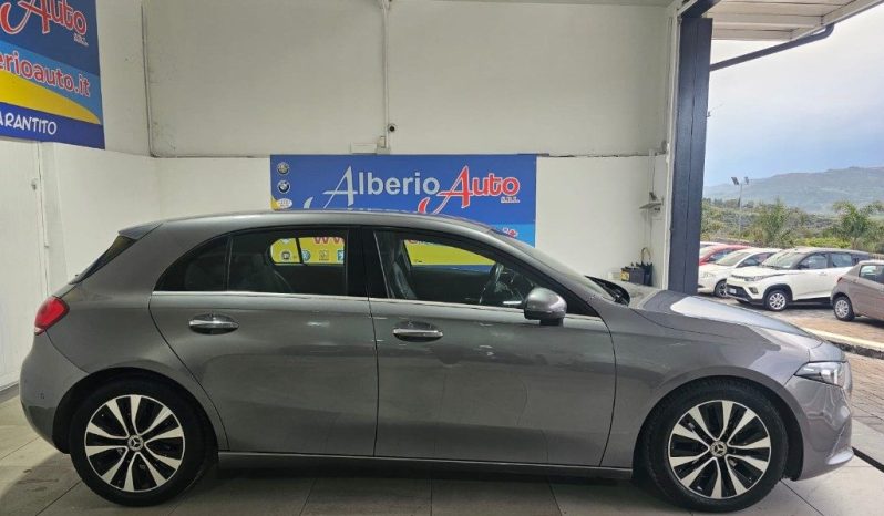 MERCEDES-BENZ A 180 pieno