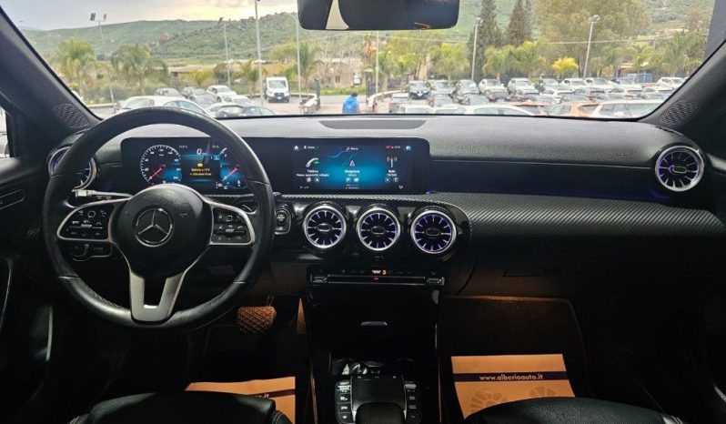 MERCEDES-BENZ A 180 pieno