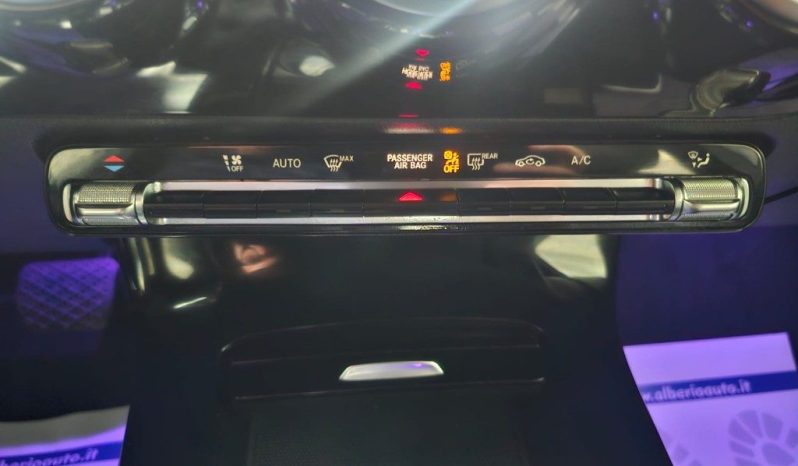 MERCEDES-BENZ A 180 pieno