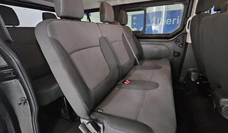 NISSAN Primastar pieno