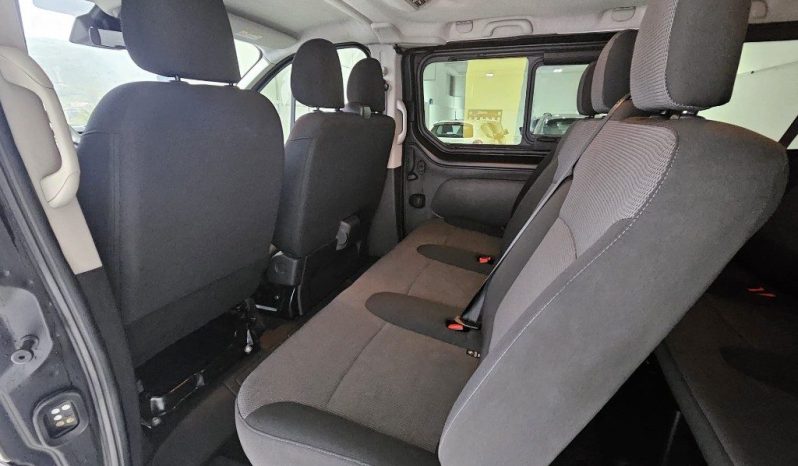 NISSAN Primastar pieno