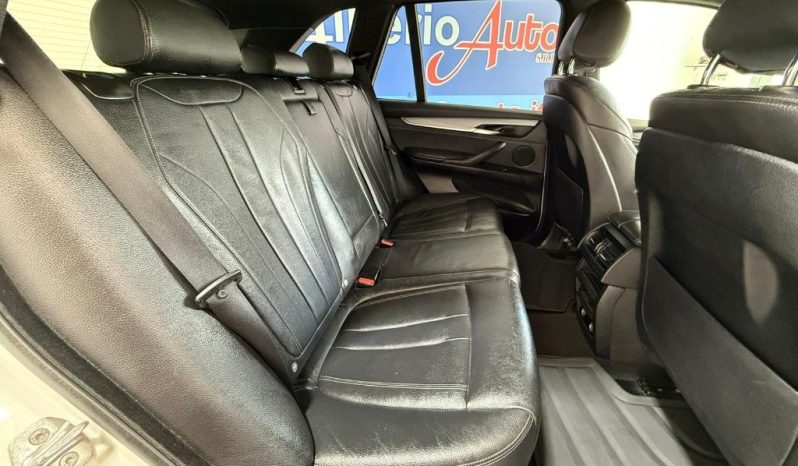 BMW X5 pieno