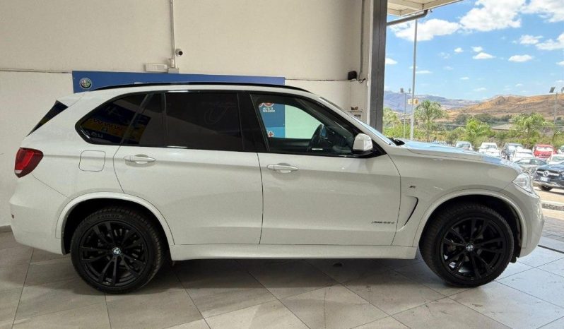 BMW X5 pieno
