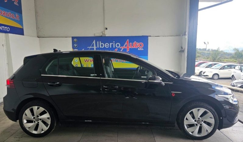 VOLKSWAGEN Golf pieno