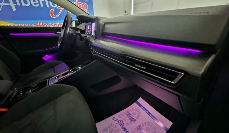 VOLKSWAGEN Golf pieno