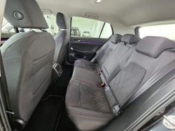 VOLKSWAGEN Golf pieno