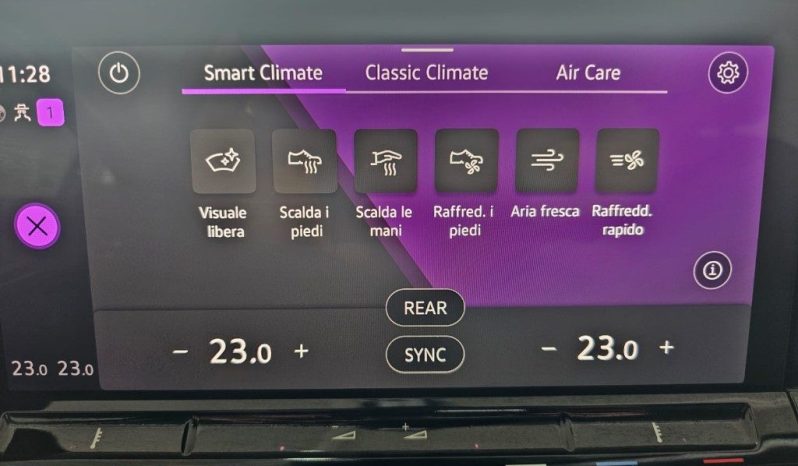 VOLKSWAGEN Golf pieno