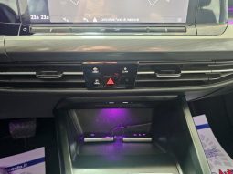 VOLKSWAGEN Golf pieno