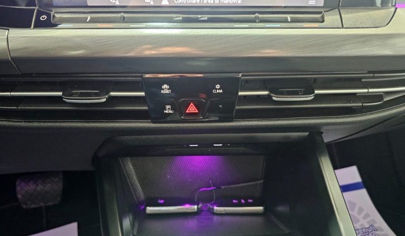 VOLKSWAGEN Golf pieno