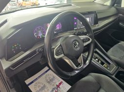 VOLKSWAGEN Golf pieno