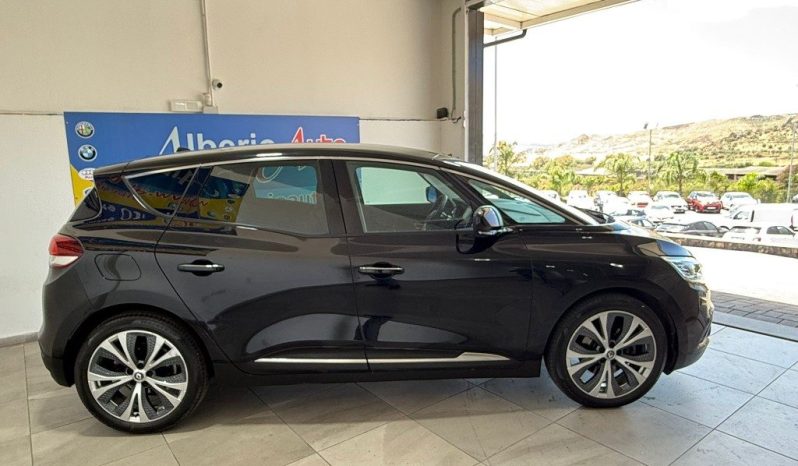 RENAULT Scenic pieno