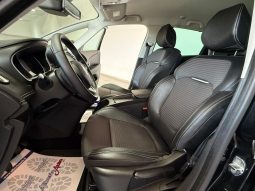 RENAULT Scenic pieno